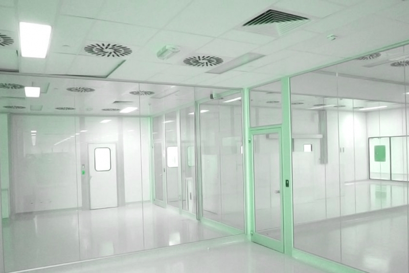 Cleanroom Windows Cleaning