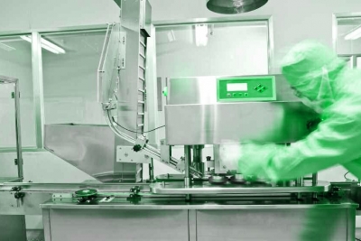 Cleanroom contamination control