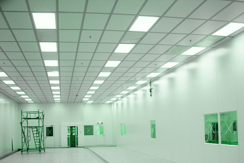 Cleanroom lighting fixture construction