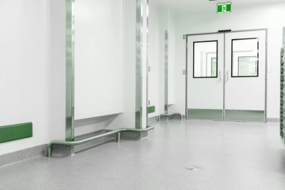 How to choose the right cleanroom door